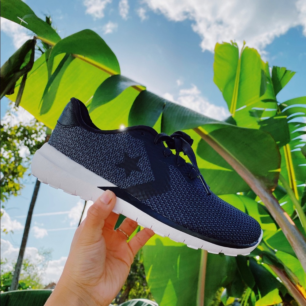 Converse Auckland Modern Low Top Sneakers